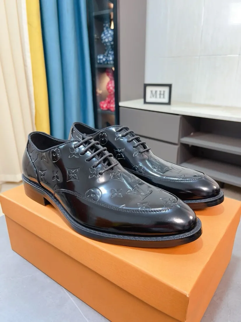 Men's shoes 💰540🌹🌹 [LV] Louis Vuitton's popular casual leather shoes 🎖Fashionable and elegant 🎖🎖Material: Original imported cowhide open edge beads, washed cowhide leather lining, original molded rubber outsole, high-end and classy, ​​elegant quality, instantly transforming into a handsome man ❤❤Standard\nNumber of sizes: 39-44, 38 45 46 customized
